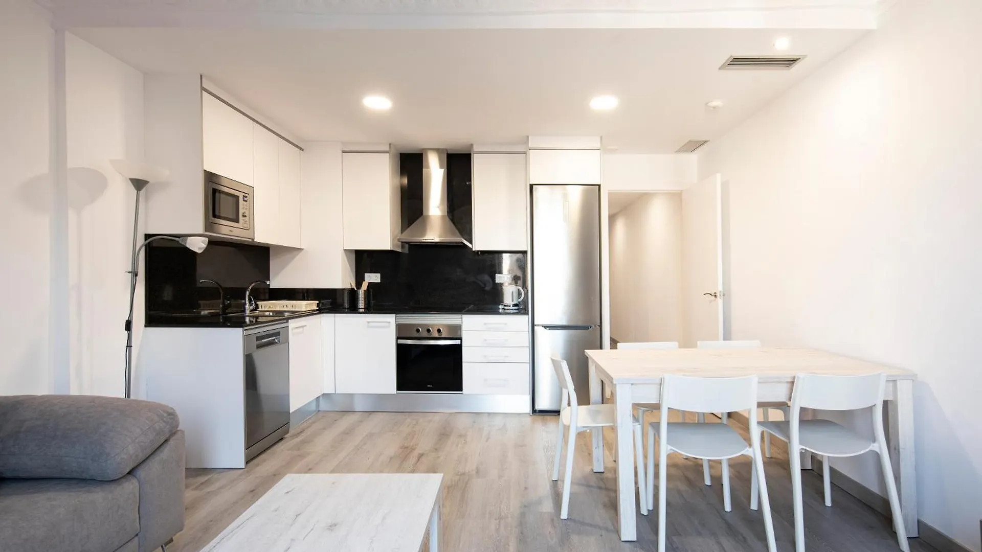 Ab Margarit Apartments Barcelona 0*,